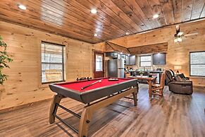 Pigeon Forge Cabin w/ Hot Tub: 1 Mi to Parkway