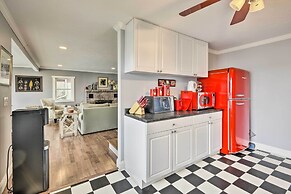 Waterfront Cottage on Sawmill Bay w/ Deck!