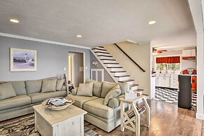 Waterfront Cottage on Sawmill Bay w/ Deck!