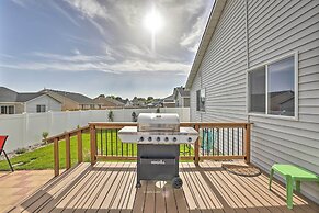Spacious Family Home w/ Large Deck & Fire Pit!
