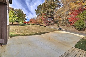 Updated Kingsport Home w/ Deck + Mtn Views!