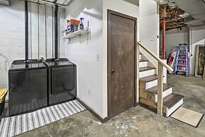 Updated Kingsport Home w/ Deck + Mtn Views!