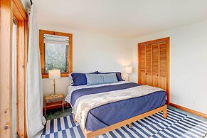 Serene Jonesport Escape: Deck w/ Water Views!