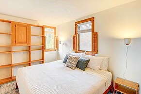 Serene Jonesport Escape: Deck w/ Water Views!