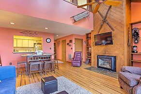 Pet-friendly Beech Mtn Condo: Steps to the Slopes!