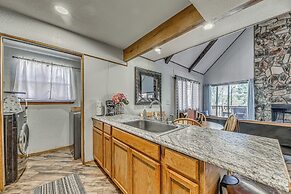 Ruidoso Family Cabin, Short Walk to Downtown!