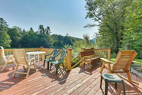 Pet-friendly Hancock Home on the Delaware River!