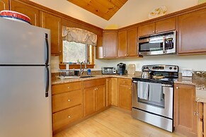 Pet-friendly Hancock Home on the Delaware River!