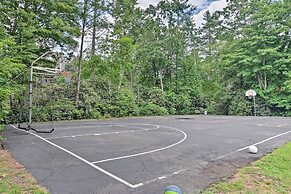 Mountain Getaway Home in a Resort Community!