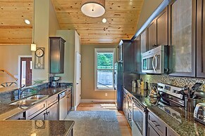 Lake-view Silver Point Condo by Hurricane Marina!