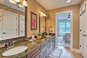 Lake-view Silver Point Condo by Hurricane Marina!