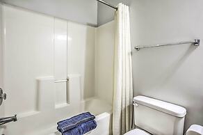 Shuttle to Ocean! North Myrtle Beach Retreat