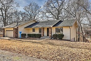 Spacious Bella Vista Home ~ 5 Mi to Lake!