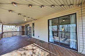 Spacious Bella Vista Home ~ 5 Mi to Lake!