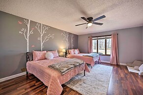 Spacious Bella Vista Home ~ 5 Mi to Lake!