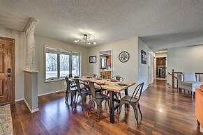 Spacious Bella Vista Home ~ 5 Mi to Lake!