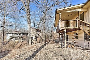 Spacious Bella Vista Home ~ 5 Mi to Lake!