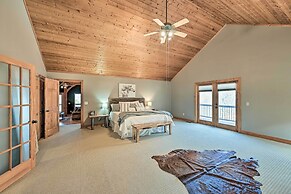 Gorgeous Franklin Getaway w/ Deck, Mountain Views!
