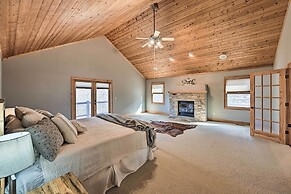 Gorgeous Franklin Getaway w/ Deck, Mountain Views!