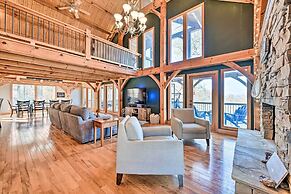 Gorgeous Franklin Getaway w/ Deck, Mountain Views!