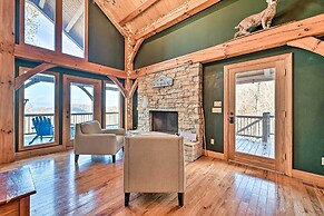 Gorgeous Franklin Getaway w/ Deck, Mountain Views!