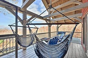 Gorgeous Franklin Getaway w/ Deck, Mountain Views!