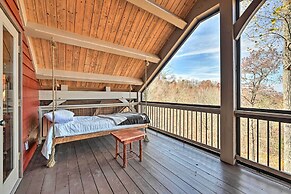 Gorgeous Franklin Getaway w/ Deck, Mountain Views!