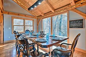 Gorgeous Franklin Getaway w/ Deck, Mountain Views!