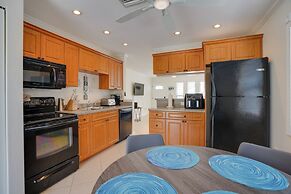 Bonita Springs Townhome Near Beach!