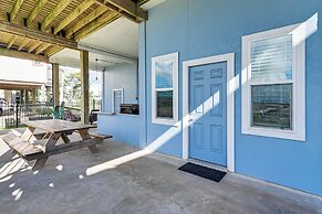 On Galveston Bay: Spacious Home w/ Pier & Grills!