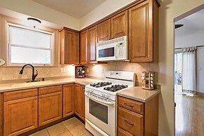 Cozy Union Pier House w/ Hot Tub, Deck & Backyard!