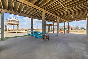 Waterfront Freeport Home w/ Boat Dock Access!