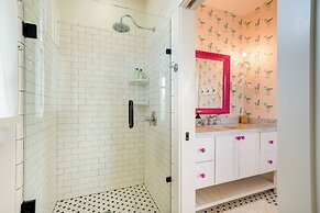 Carlton Landing Home w/ Poolside Lake View!