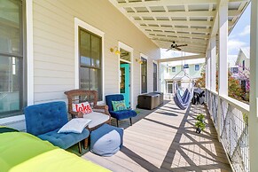 Carlton Landing Home w/ Poolside Lake View!