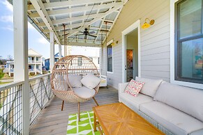 Carlton Landing Home w/ Poolside Lake View!