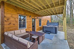Family Cabin w/ Hot Tub: 12 Mi to Beech Mountain!