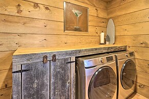 Family Cabin w/ Hot Tub: 12 Mi to Beech Mountain!