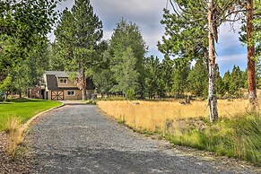 Upscale Bend Barn w/ Deck - Close to Trails!
