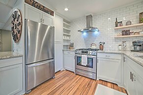 Harbor Springs Retreat ~ 5 Mi to Downtown & Beach!