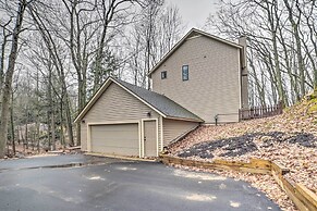 Harbor Springs Retreat ~ 5 Mi to Downtown & Beach!