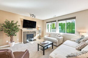 Spacious Kent Home Near Seatac Airport w/ Patio
