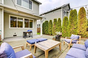 Spacious Kent Home Near Seatac Airport w/ Patio