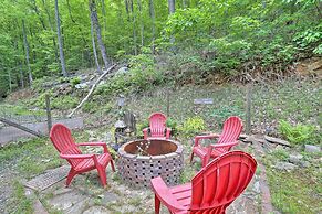 Murphy Family Cabin w/ Fire Pit & Forest Views!