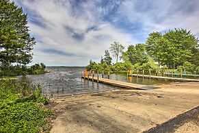 Cozy Houghton Lake Vacation Rental w/ Fireplace!