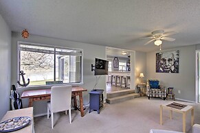 Waterfront Anderson Island Home w/ Kayaks