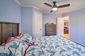 Family-friendly Bernice Home: 2 Mi to Lake & Park!