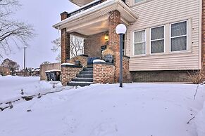 Detroit Apartment - 5 Mi to Downtown!