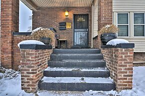 Detroit Apartment - 5 Mi to Downtown!