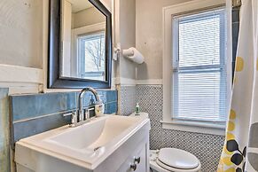 Detroit Apartment - 5 Mi to Downtown!