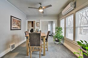 Detroit Apartment - 5 Mi to Downtown!
